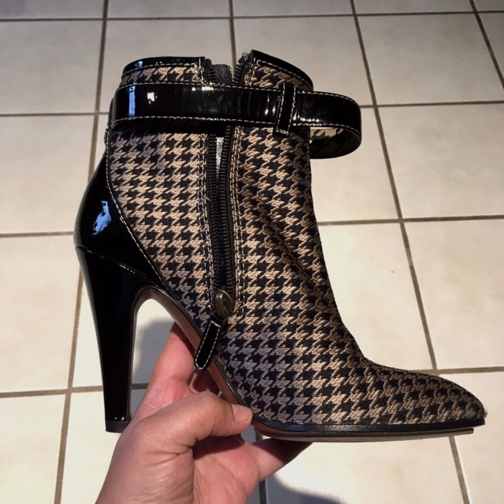Moschino Cheap&Chic ankle boots size 6 Eu size 36